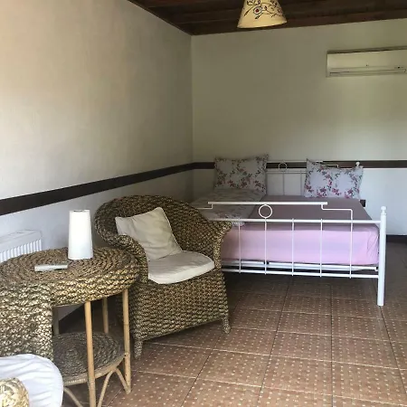 Ogun Bungalow Hotel *